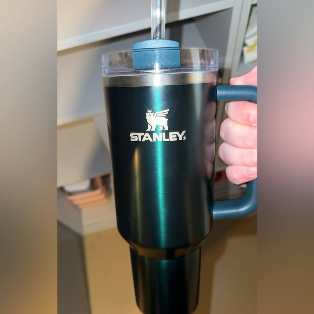 Stanley Evergreen Glow 40oz